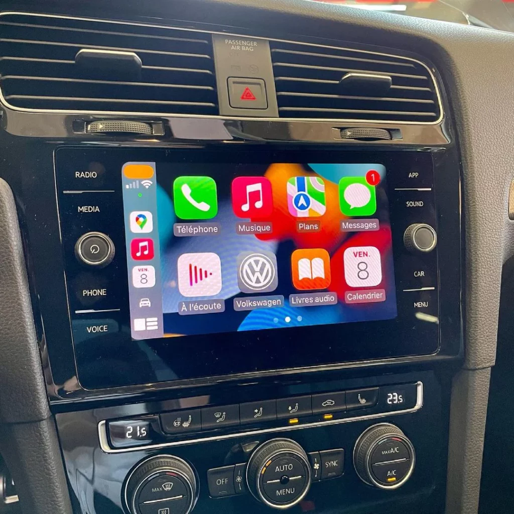 Installed CarPlay head unit in Chicago sedan